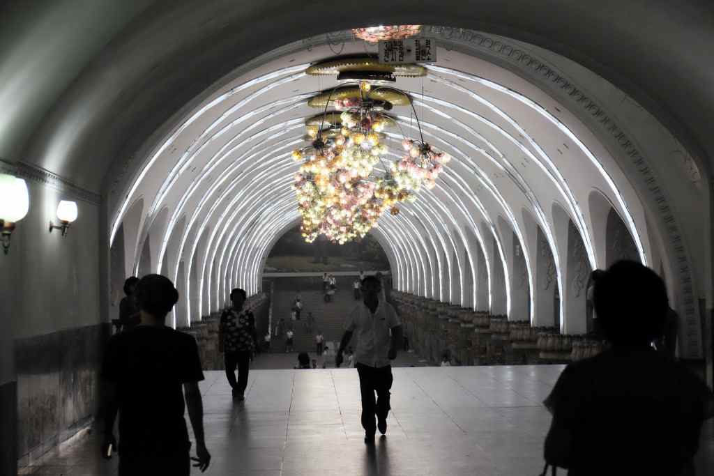 北朝鮮の地下鉄・平壌地下鉄千里馬線栄光駅